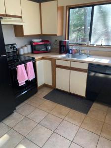 Gallery image of Chalet in The Woods in Hedgesville