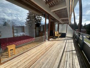 Balkón alebo terasa v ubytovaní Au Bachat-Bouloud, appartement 3 pièces 6 personnes avec balcon plein Sud + 14 fotografií