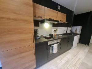 Kuchnia lub aneks kuchenny w obiekcie L'escale Charliendine