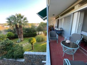 Balkón nebo terasa v ubytování Argyro suite Rafina