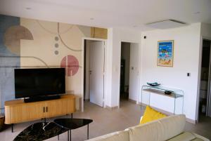 Televisor o centre d'entreteniment de Superbe T4 -Vue Mer- Tout Confort Refait à Neuf!