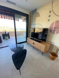 Televisor o centre d'entreteniment de Superbe T4 -Vue Mer- Tout Confort Refait à Neuf!