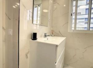 Koupelna v ubytování Urban&Vacay! Suite - Torremolinos City Centre