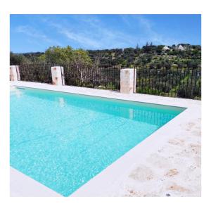 Piscina di TRULLO PIETRAPOESIA o nelle vicinanze