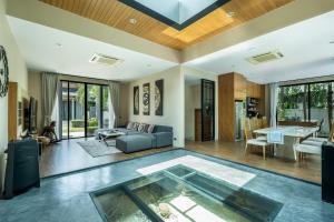 Χώρος καθιστικού στο Baan Bua BT17 by Villacarte