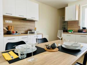 Kuchyň nebo kuchyňský kout v ubytování MYAPPARTEMENT