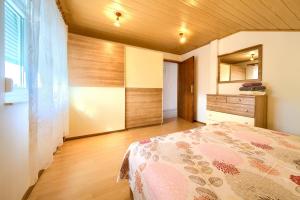 Posteľ alebo postele v izbe v ubytovaní Apartment Mladen