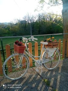 Vélo sur le terrain de l'établissement Il Sentiero Bed & Breakfast ou dans les environs