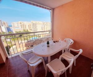 Balkón nebo terasa v ubytování MAR DE OROPESA DREAMS PLAYA DE LA CONCHA
