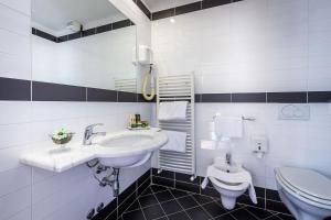 Koupelna v ubytování Hotel Duomo Firenze