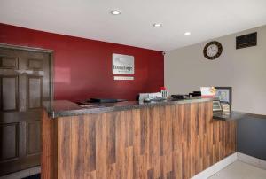 Fotografie z fotogalerie ubytování Econo Lodge Inn & Suites v destinaci Canandaigua