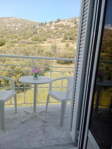 Ein Balkon oder eine Terrasse in der Unterkunft Sandalis Hotel