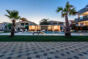 Bazén v ubytovaní Resort Mirakul alebo v jeho blízkosti