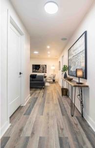 Gallery image of The monarch in Ottawa