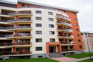 an apartment building in the city of hamburg at Sweet Home in Miercurea-Ciuc