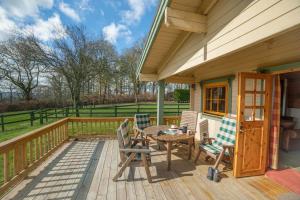 Balkón nebo terasa v ubytování Stable Lodge