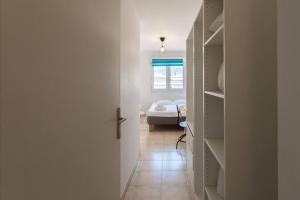 Posteľ alebo postele v izbe v ubytovaní L41 Suite Paladium 8pax 4rooms balcony WIFI AC