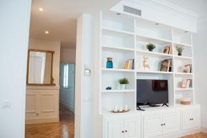 Telewizja i/lub zestaw kina domowego w obiekcie My City Home - Amplio apartamento en Salamanca