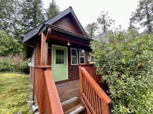Zahrada ubytování Great Cabin In Close To Walking Trails And Beaches - 13T + 12 fotografií