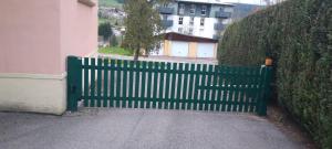 Budova, v ktorej sa apartmán nachádza