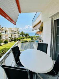 Balkon lub taras w obiekcie Uranias Beach House