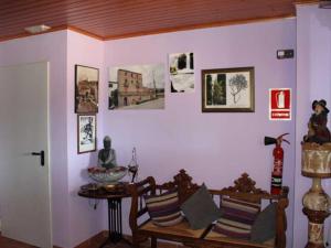 Posezení v ubytování HOSTAL LA SAVINA
