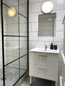 Et badeværelse på Maison 2 chambres port de plaisance