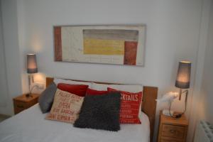Posteľ alebo postele v izbe v ubytovaní Cosy apartamento en Sagaró, Costa Brava
