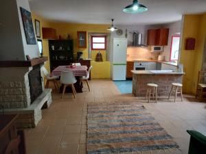 Una cocina o zona de cocina en A CASA de FLORINDA