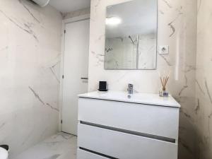 Koupelna v ubytování Urban&Vacay! Suite - Torremolinos City Centre