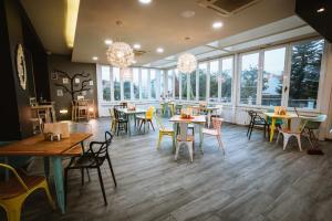 Restauracja lub miejsce do jedzenia w obiekcie Hotel Spa Sinagoga