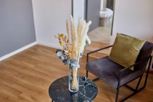 Fotografie z fotogalerie ubytování Moselhotel Weinhaus Simon `Sauna`Restaurant`ELadesäule v destinaci Wintrich