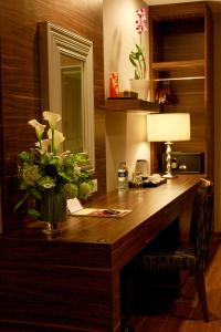 A kitchen or kitchenette at Pranaya Boutique Hotel