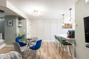 Χώρος καθιστικού στο Condo in Downtown Vancouver - Near Rogers Arena