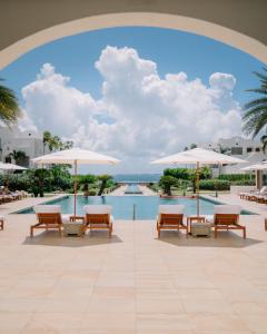 Bazén v ubytování Aurora Anguilla Resort & Golf Club nebo v jeho okolí + 37 fotografií