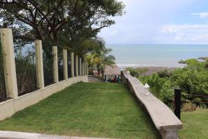 Gallery image of Secluded Ocean Front Overlooking the Marina in San Carlos +30 photos