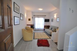 Χώρος καθιστικού στο Zennova #42 Pirgadikia Sky & Sea Home