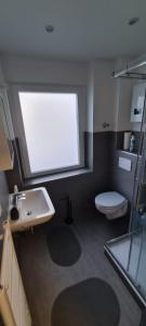 Gallery image of Apartment Nähe Helios Krankenhaus, Netflix, Prime in Krefeld +1 photo
