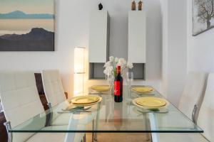 Fotografie z fotogalerie ubytování Luxuriösen Apartment am Meer Golfplatz, Strand v destinaci Playa del Cura
