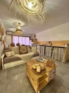 Fotografia z galérie ubytovania Les P'tits Apparts d'Angie - Logement Bohème v destinácii Porto-Vecchio