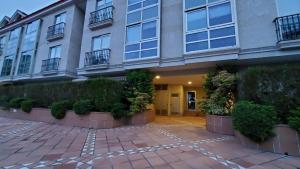 Exteriér alebo vchod do ubytovania Apartamento con Terraza y Piscina, Baiona
