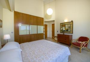 A bed or beds in a room at Gea Maleme