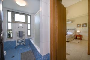 A bed or beds in a room at Gea Maleme