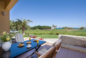 A balcony or terrace at Gea Maleme