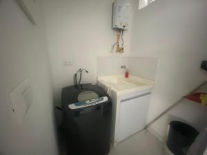 A bathroom at HABITACION CON BAÑO PRIVADO PARA 1 O 2 PERSONAS
