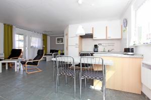 Η κουζίνα ή μικρή κουζίνα στο Haus Sanddorn Hooghass FW3