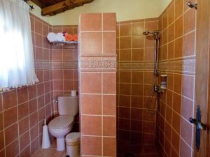 Koupelna v ubytování Casa el Mirlo: Paraíso rural con piscina y hermosos jardines en Icod de los Vinos, Tenerife - ES-279-20 + 14 fotografií
