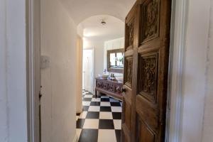 Postel nebo postele na pokoji v ubytování Butley Priory