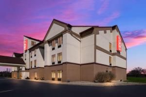 a rendering of the front of a hotel at Red Roof Inn South Bend - Mishawaka in South Bend