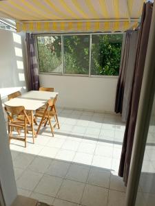 Zdjęcie z galerii obiektu LA VILLA NESSIRAH w Fréjus +37 zdjęć